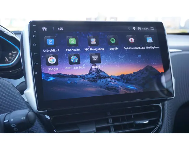 Peugeot 2008 1.2 VTi Allure 2014 Benzine 16