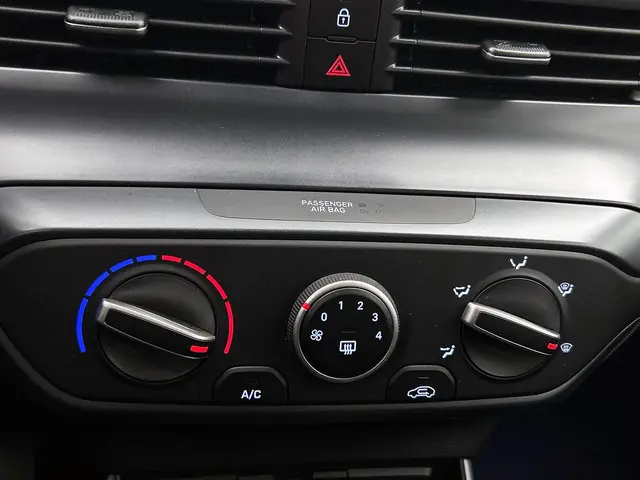 Hyundai i20 1.0 T-GDI 48V 120PK COMFORT 2023 Benzine 27