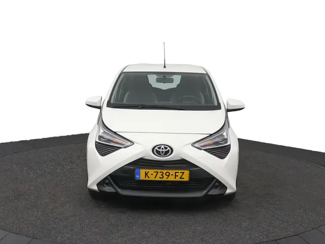 Toyota Aygo 1.0 VVT-i x-play 2020 Benzine 16