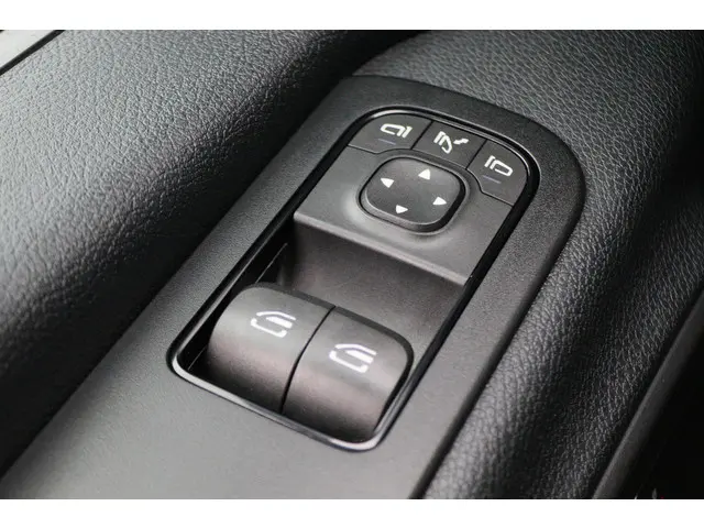Mercedes-Benz Sprinter 314 2.2 CDI L2H2 2020 Diesel 32