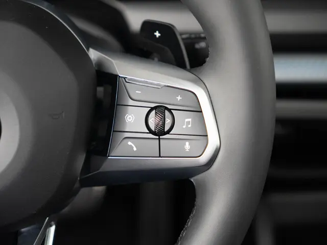BMW 1 Serie 120 2025 Benzine 41
