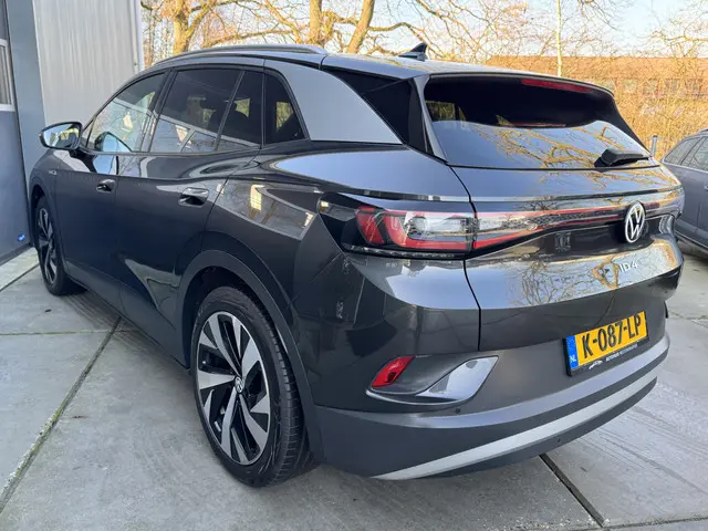 Volkswagen ID.4 First 77 kWh 204pk 2020 Elektrisch 62