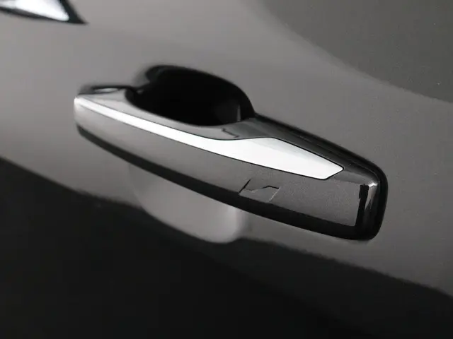 Lynk & Co 01 1.5 2022 Hybride Benzine 32