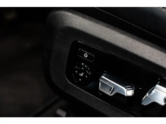 BMW X6 M60i xDrive 2023 Benzine 12