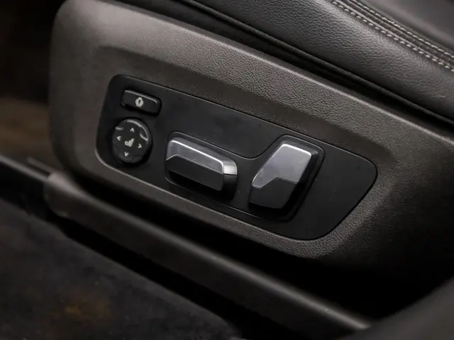 BMW X3 xDrive20i High Executive 2018 Benzine 15