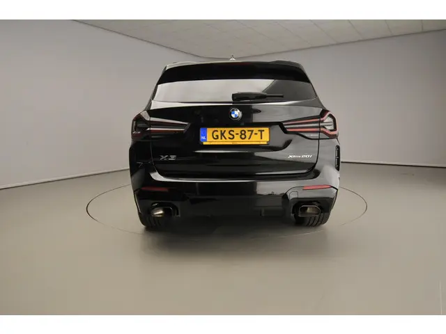 BMW X3 xDrive20i 2024 Benzine 3