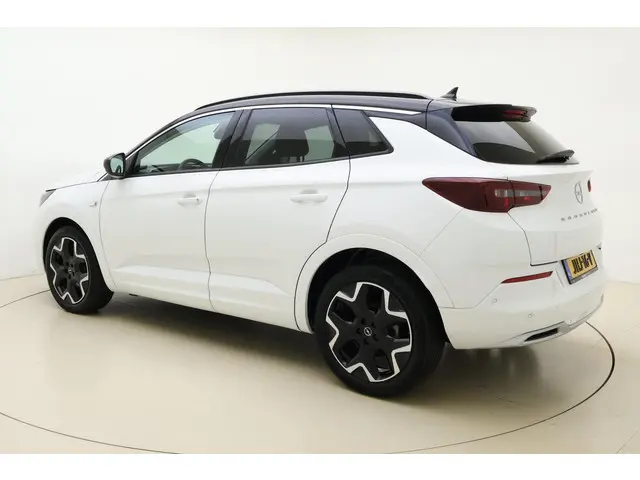 Opel Grandland 1.2 Turbo Ultimate 2024 Benzine 4