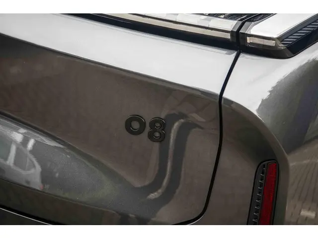 Lynk & Co 08 Plug-in Hybrid More 2025 Hybride Benzine 34