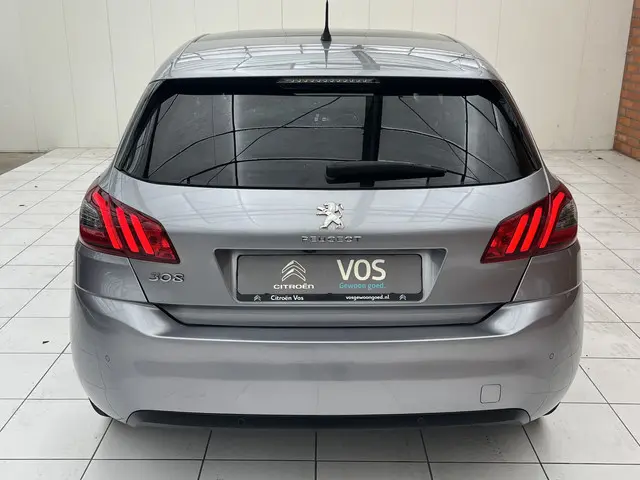 Peugeot 308 PureTech 130 EAT6 Allure 2018 Benzine 28