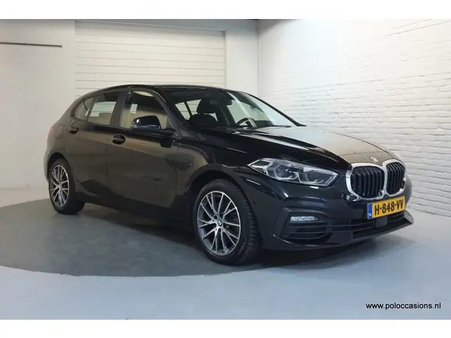 BMW 1 Serie 118i 2020 Benzine 2