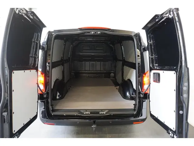 Mercedes-Benz Vito 114 CDI Lang 2024 Diesel 8