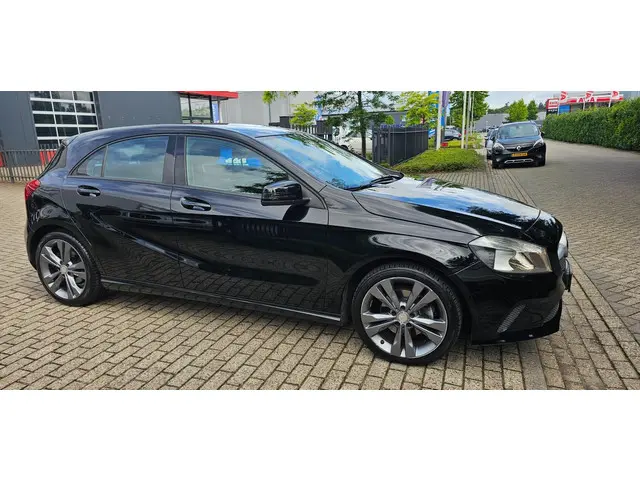Mercedes-Benz A-Klasse 160 Business 2017 Benzine 5