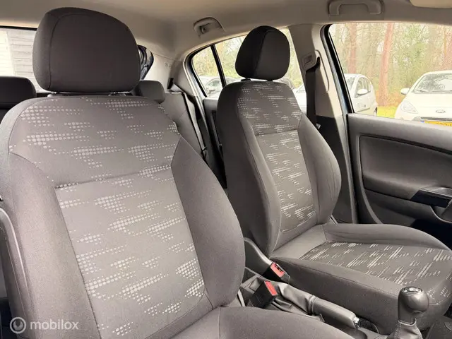 Opel Corsa 1.2-16V Berlin 2013 Benzine 10