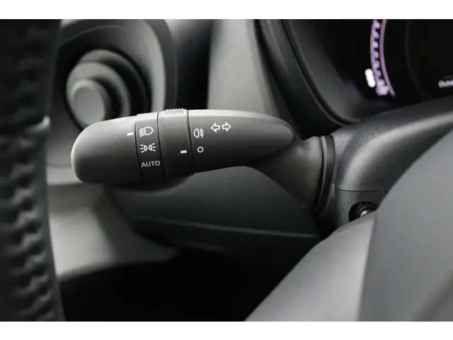 Toyota Aygo X 1.0 VVT-i S-CVT Play 2024 Benzine 29