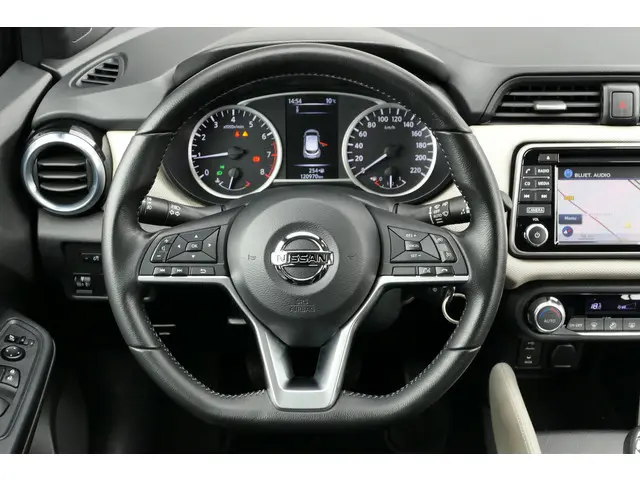 Nissan Micra 0.9 IG-T Business Edition 2018 Benzine 24