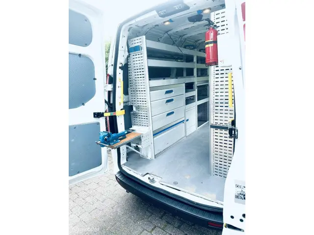 Ford Transit Custom 320 2.0 TDCI L2H2 Trend 2018 Diesel 19