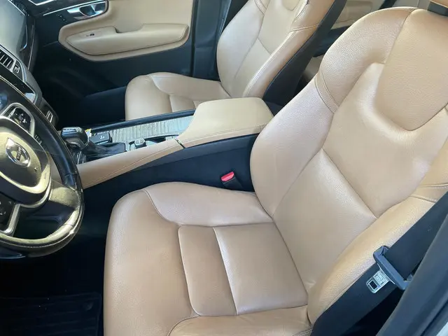 Volvo XC90 2.0 D5 AWD Momentum 2015 Diesel 11