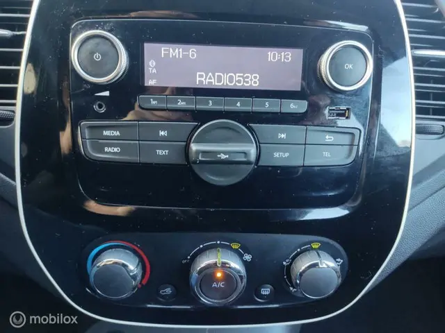 Renault Captur 0.9 TCe Life | Airco | Trekhaak 2017 Benzine 10