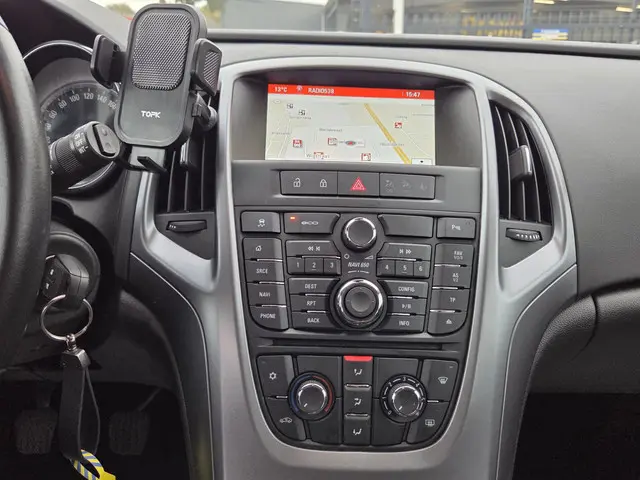 Opel Astra 1.4 Turbo NIEUW DISTRUB KETTING 2015 Benzine 12