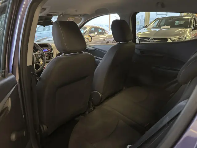 Opel KARL 1.0 ecoFLEX Edition 2016 Benzine 12