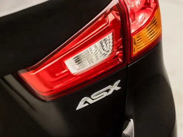 Mitsubishi ASX 1.6 Intense Sport 2013 Benzine 25