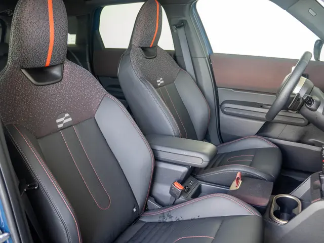 MINI Countryman C 2025 Benzine 8