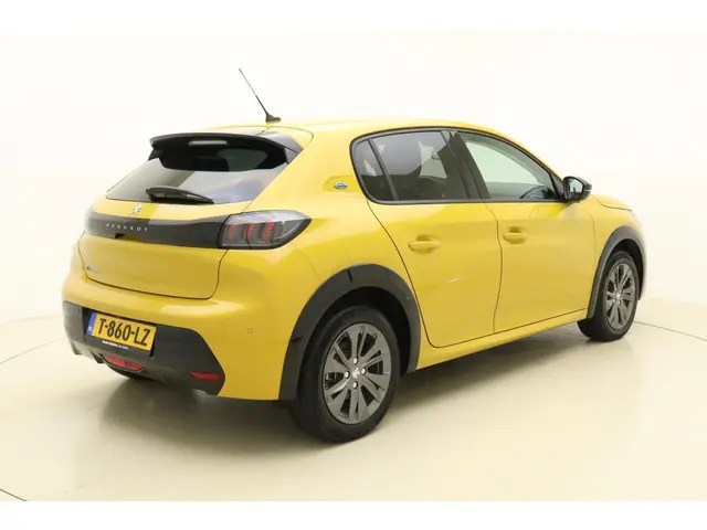 Peugeot e-208 2