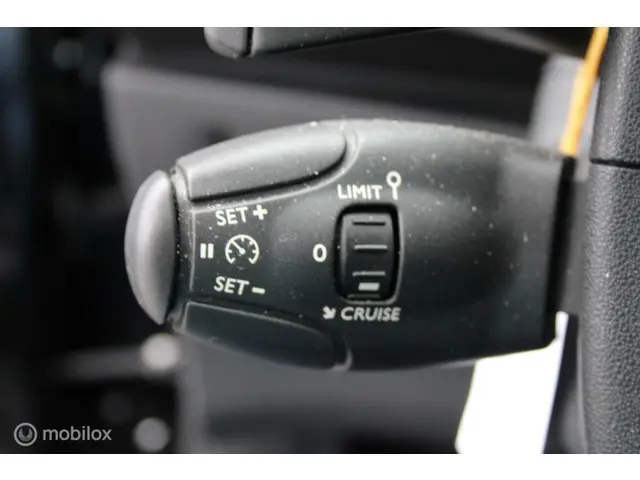 Citroën C3 1.2 PureTech Exclusive 2016 Benzine 28
