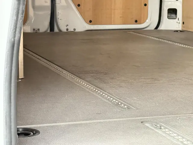 Mercedes-Benz Sprinter 317 CDI L4 Maxi 2024 Diesel 9