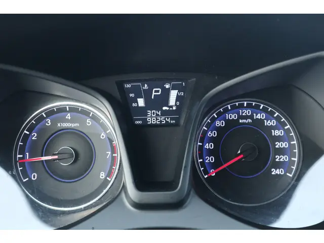 Hyundai ix20 1.6i i-Vision 2014 Benzine 32