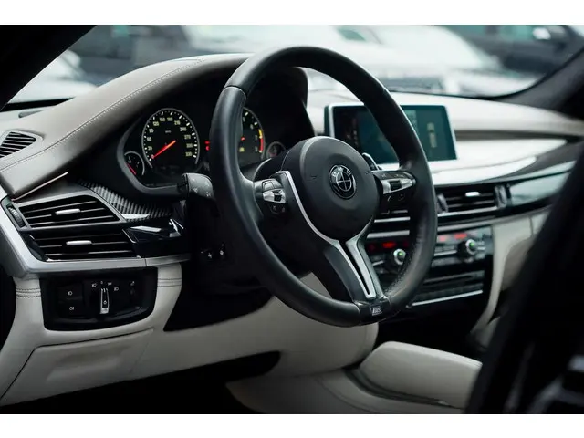 BMW X5 M 2016 Benzine 6