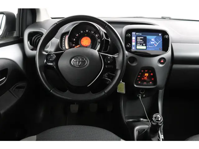 Toyota Aygo 1.0 VVT-i x-joy 2022 Benzine 9