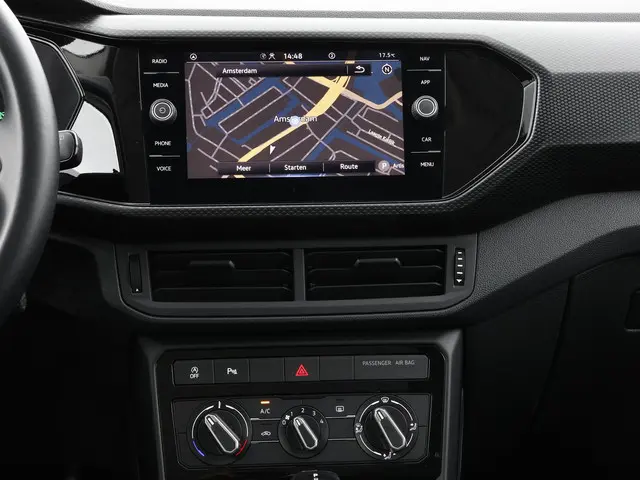 Volkswagen T-Cross 1.0 TSI 110pk DSG Style 2023 Benzine 20