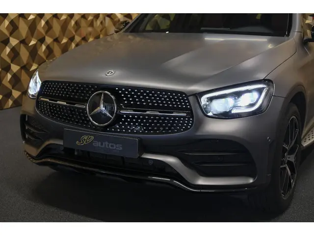Mercedes-Benz GLC Coupé GLC200 AMG 197pk 2019 Benzine 36