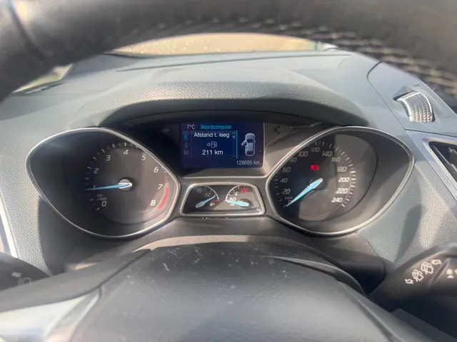 Ford C-MAX 1.0 Trekhaak,Pdc, Navigatie 2014 Benzine 25