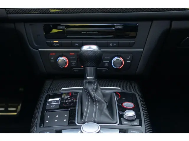 Audi RS6 Avant 4.0 TFSI RS 6 quattro 2015 Benzine 17