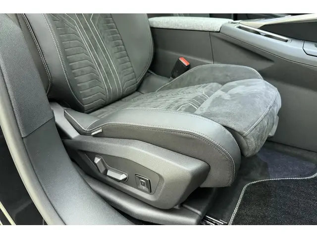 Peugeot e-5008 GT Avantage 73 kWh 2025 Elektrisch 15