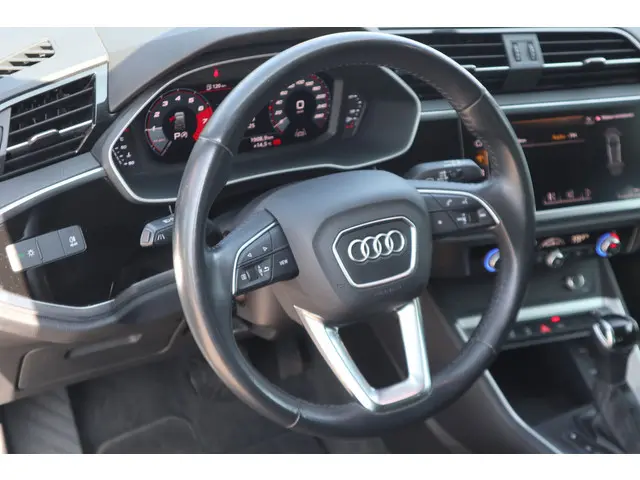 Audi Q3 3