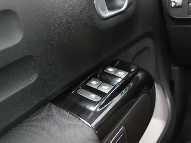 Citroën C3 1.2 PureTech C-Series 2021 Benzine 18