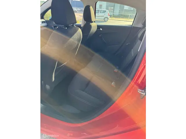 Peugeot 208 1.2 PureTech Allure 2019 Benzine 9