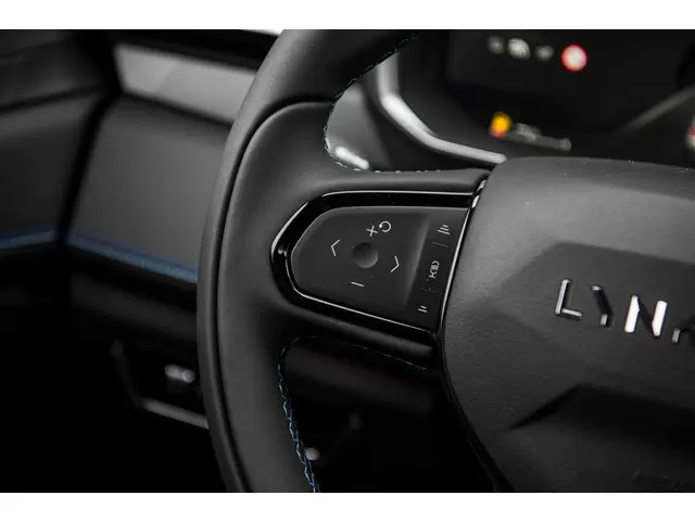 Lynk & Co 01 1.5 2025 Hybride Benzine 17