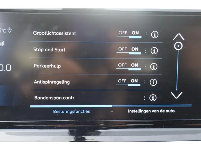 Peugeot 2008 1.2 PureTech GT 2021 Benzine 31