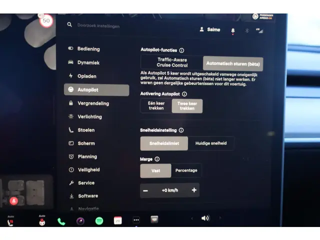 Tesla Model Y Long Range RWD 75 kWh 2024 Elektrisch 34