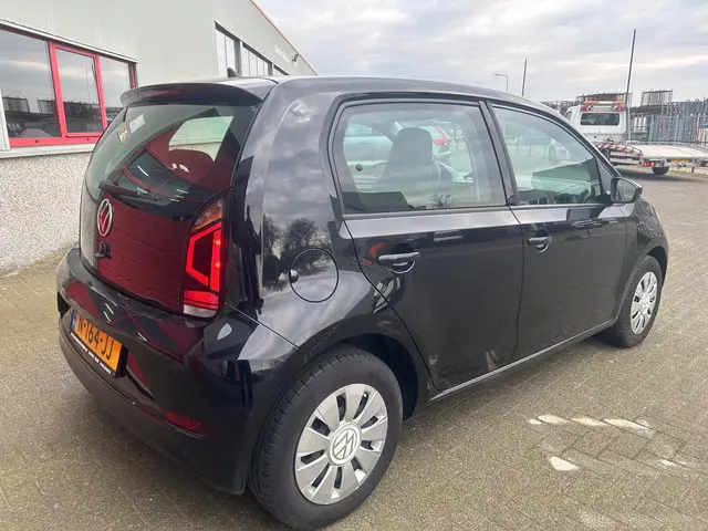 Volkswagen up! 1.0 2021 Benzine 7
