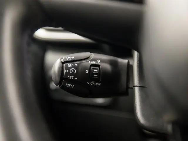 Citroën C3 1.2 PureTech Sport 2016 Benzine 19