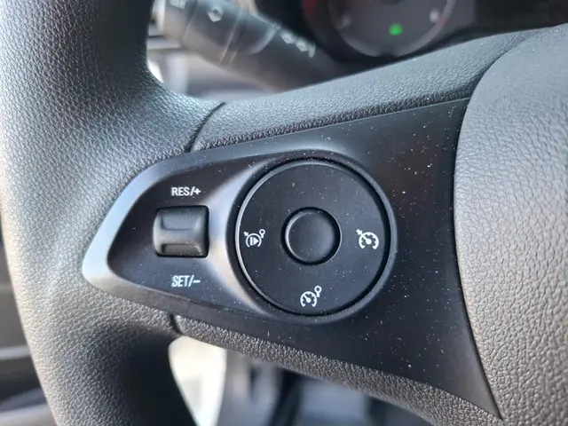 Opel Combo 1.6D L1H1 Edition 2019 Diesel 23