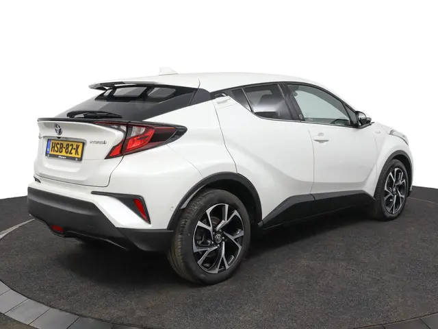 Toyota C-HR 1.8 Hybrid Style 2021 Hybride Benzine 2