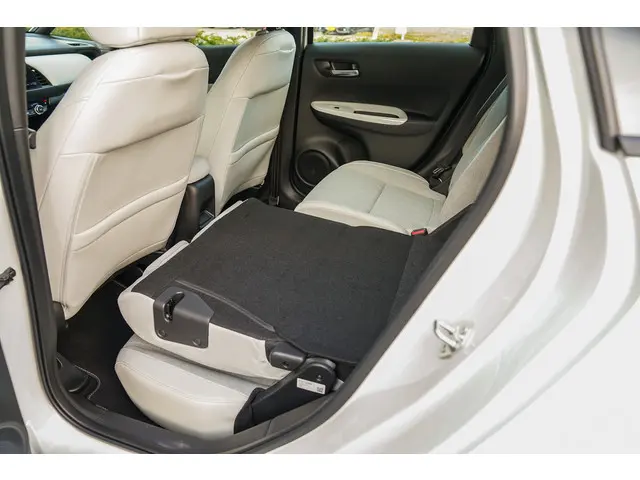 Honda Jazz 1.5i e:HEV ELEGANCE 2021 Hybride Benzine 29