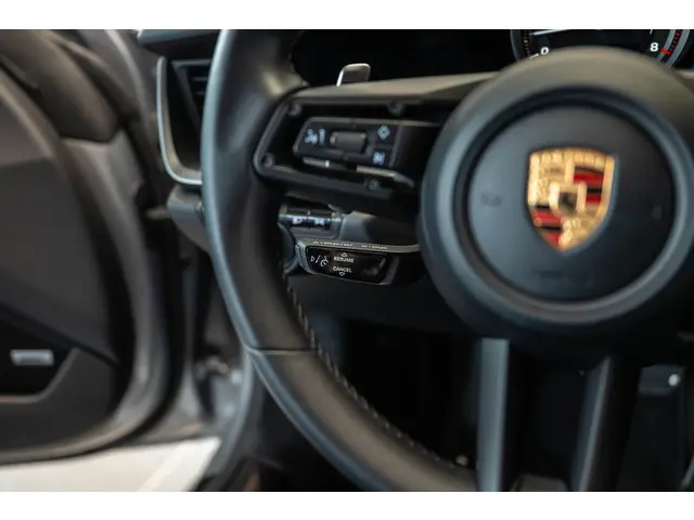 Porsche 911 992 3.0 Carrera 4S 2020 Benzine 27