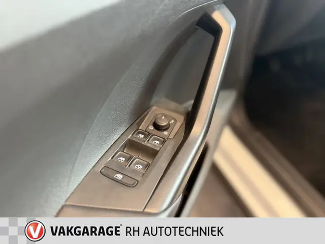 Volkswagen T-Cross 1.0 TSI Life 2022 Benzine 14